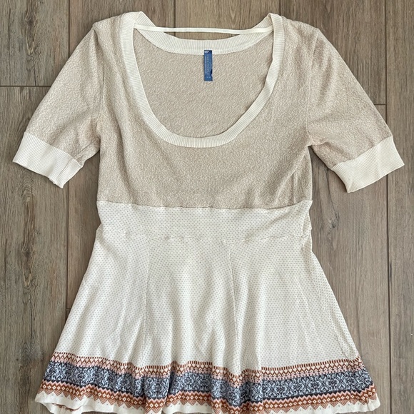 Free People M light weight knit tunic sleeves top - Picture 4 of 6